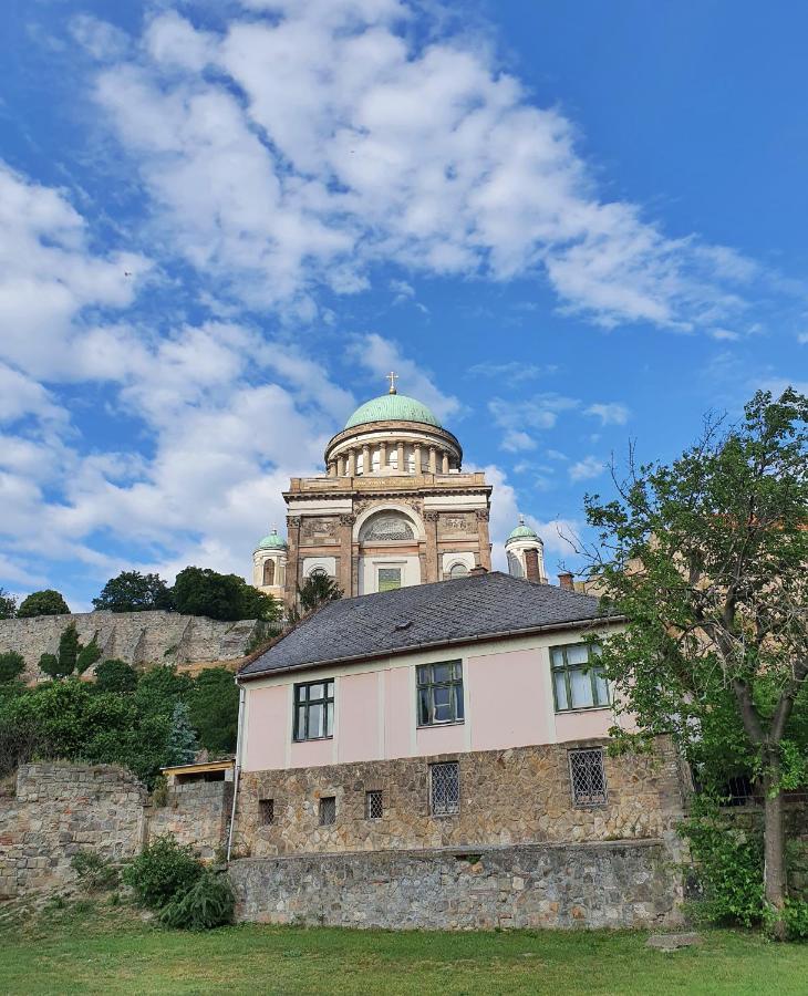 Pannonia Apartman Esztergom Exterior foto