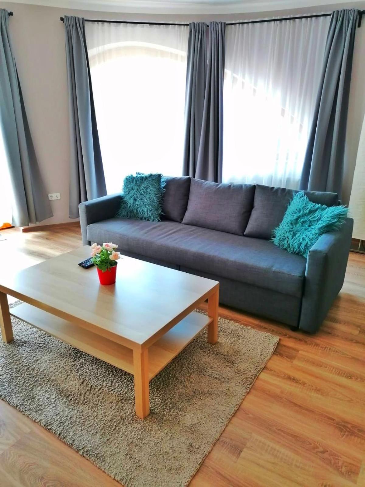 Pannonia Apartman Esztergom Exterior foto
